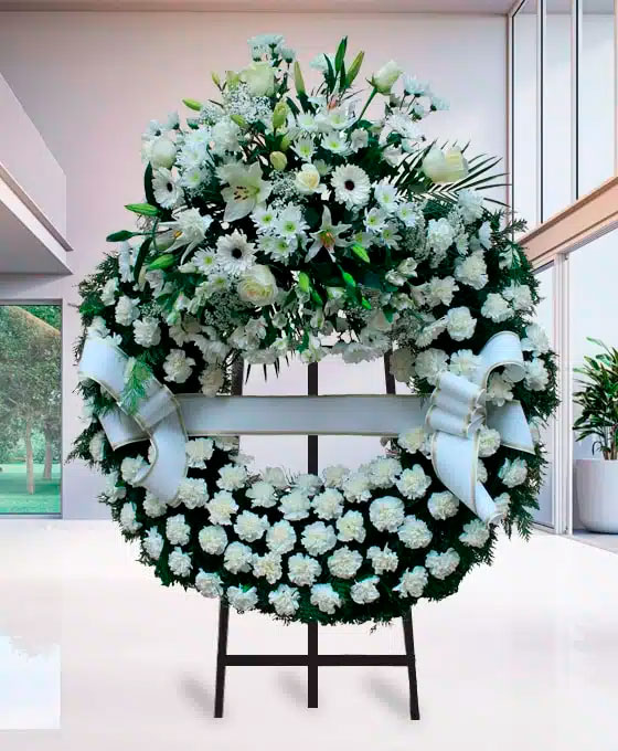 Corona Funeraria de claveles blancos para Tanatori Bon SoSec Marratxí